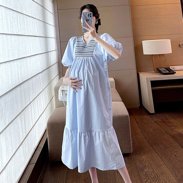 Ženska ljetna haljina s dubokim dekolteom za trudnice