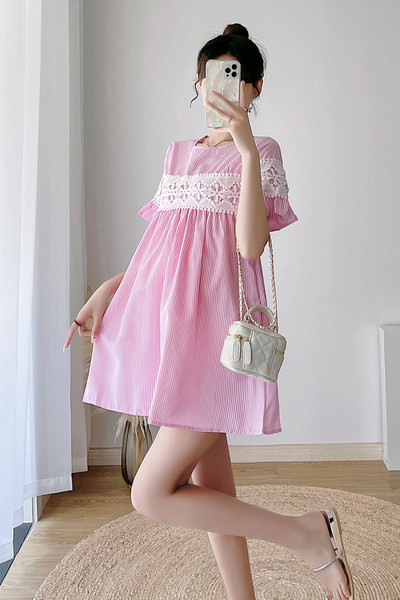 Къса лятна рокля подходяща за бременни