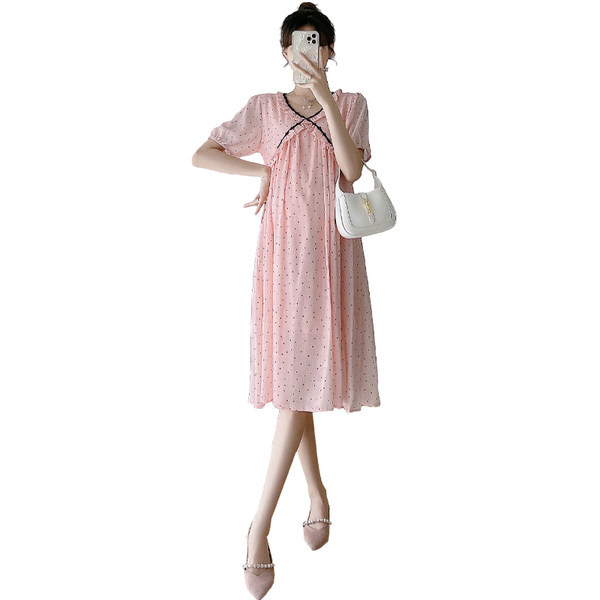 Ilga nėščiųjų suknelė su V formos iškirpte ir trumpomis rankovėmis