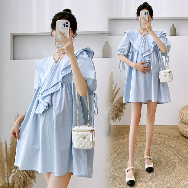 Bezmaksas raksta īsa, šņorējama grūtnieču kleita