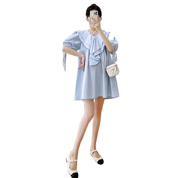 Bezmaksas raksta īsa, šņorējama grūtnieču kleita