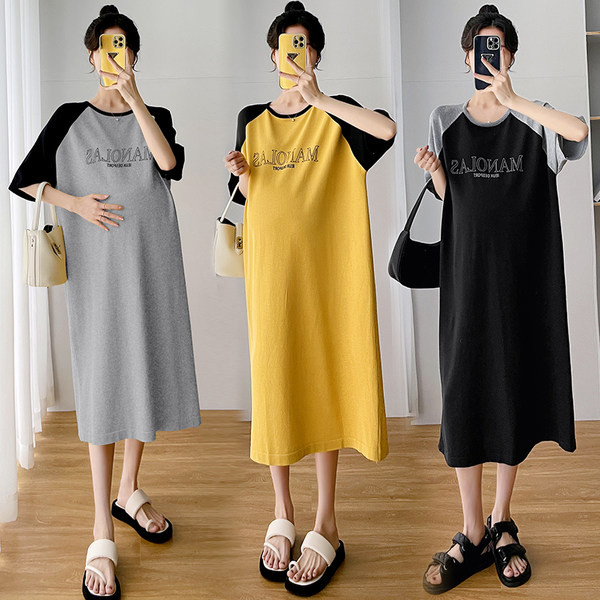 Ravni model pamučne haljine s natpisom