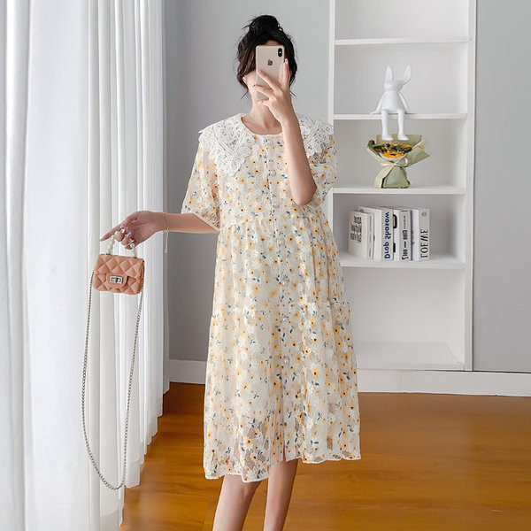 Vasaras kleita ar ziedu rakstu grūtniecēm