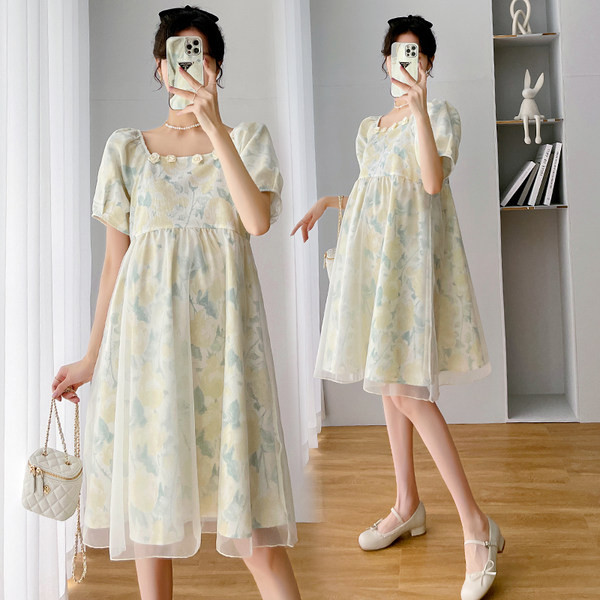 Rochie de vara de maternitate cu motive florale si decolteu patrat