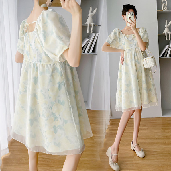 Rochie de vara de maternitate cu motive florale si decolteu patrat