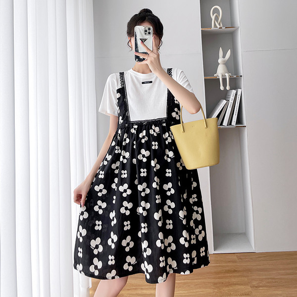 Свободна рокля на цветя подходяща за бременни 