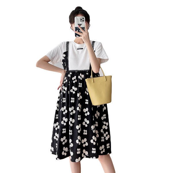 Свободна рокля на цветя подходяща за бременни 