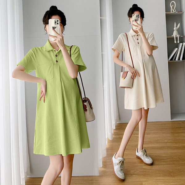 Vasaras griezuma kleita ar klasisku apkakli un pogām grūtniecēm