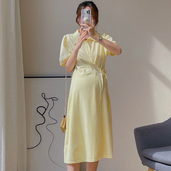 Vasaras kleita ar klasisku apkakli un pufām piedurknēm