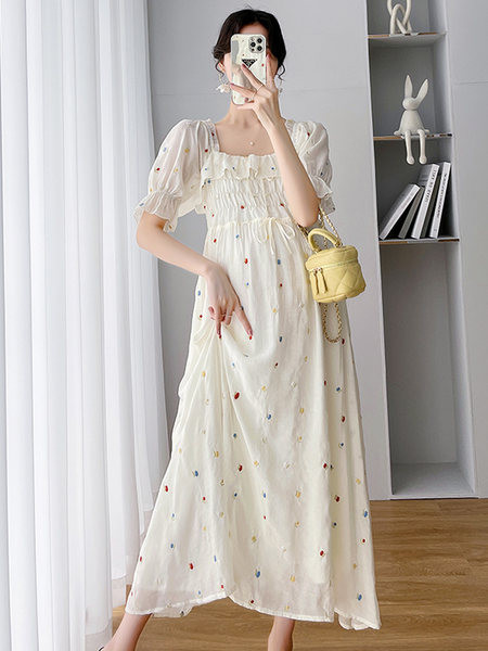 Лятна дамска рокля на точки за бременни