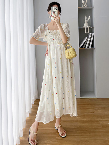 Лятна дамска рокля на точки за бременни