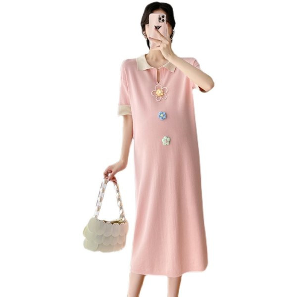 Novi model ženske haljine sa 3D cvjetnim elementom