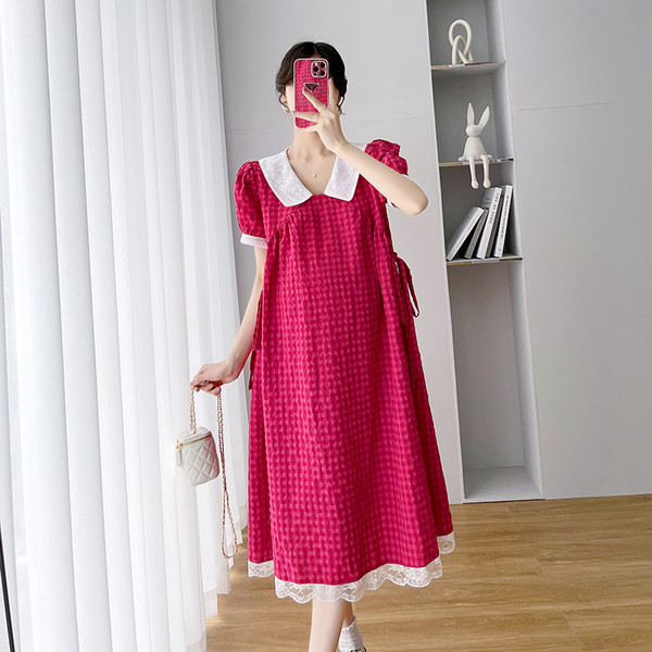 Ikdienas kleita ar V veida kakla izgriezumu ar izšuvumu grūtniecēm