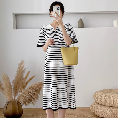 Καλοκαιρινό ίσιο ριγέ φόρεμα εγκυμοσύνης