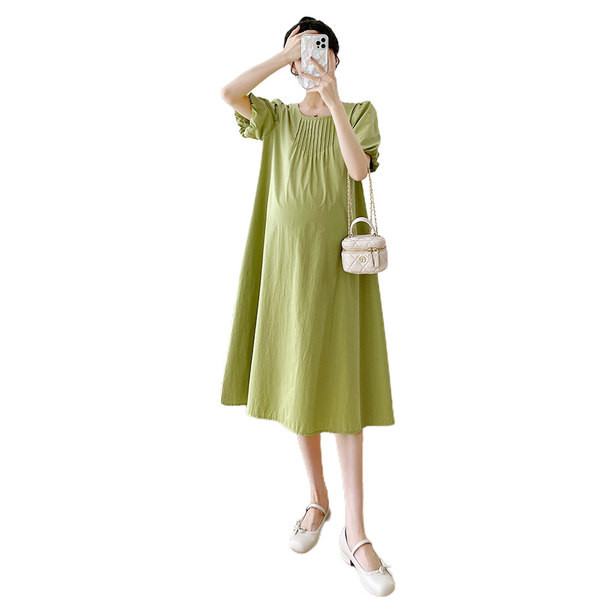 Brīva kokvilnas kleita ar uzpūstām piedurknēm