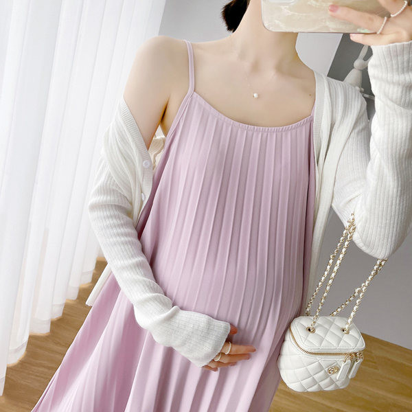 Rochie De Maternitate Plisată Decupată Cu Bretele Subțiri