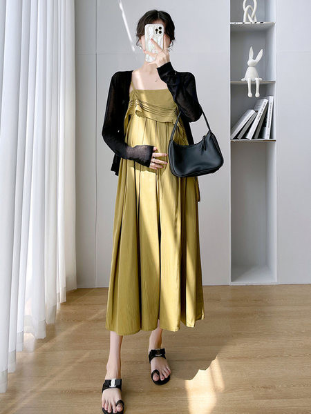 Stilīga grūtnieču kleita ar plānām lencītēm