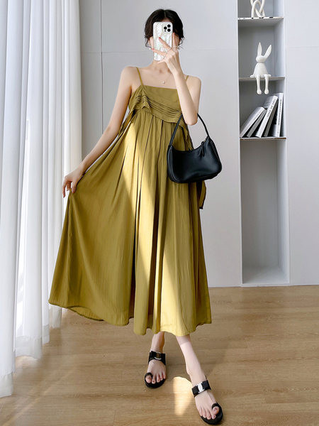 Stilīga grūtnieču kleita ar plānām lencītēm