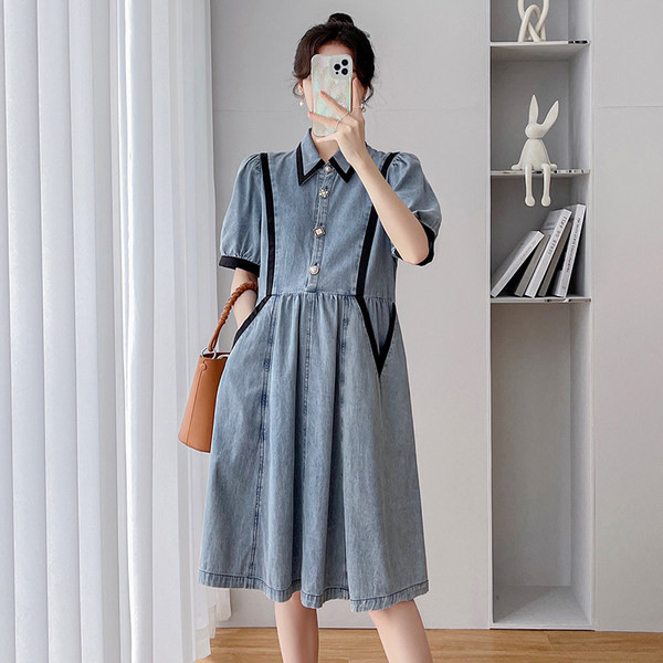 Ležerna traper haljina s kratkim rukavima i kopčanjem na gumbe