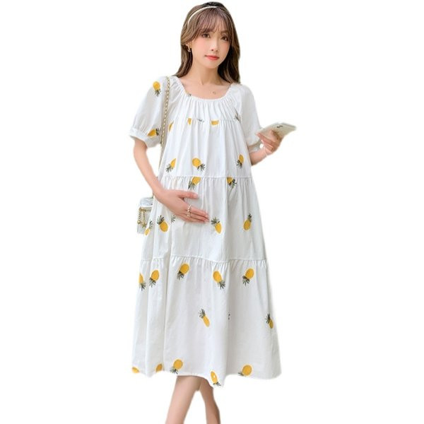 Iškirpta medvilninė suknelė su spalvingais siuvinėjimais