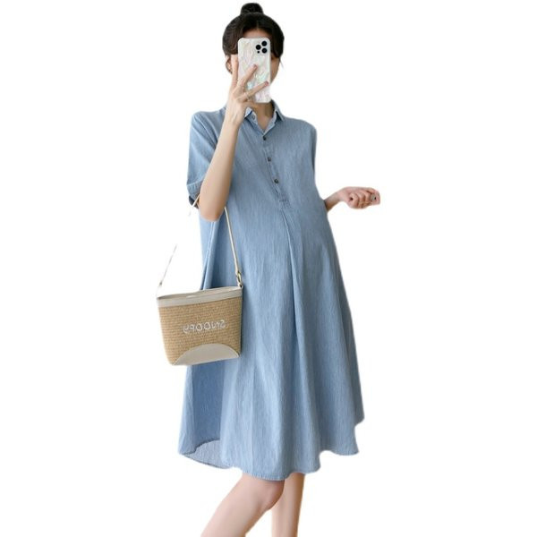 Ljetna trudnička haljina s kratkim rukavima i kopčanjem na gumbe