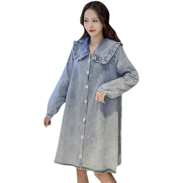 Brīva džinsa kleita ar lokām piemērota grūtniecēm