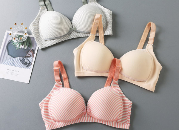 Ženski grudnjak s podesivim naramenicama za trudnice - dva komada