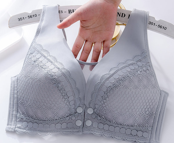 Komplektā 2 kokvilnas krūšturi ar mežģīnēm piemērots zīdīšanai