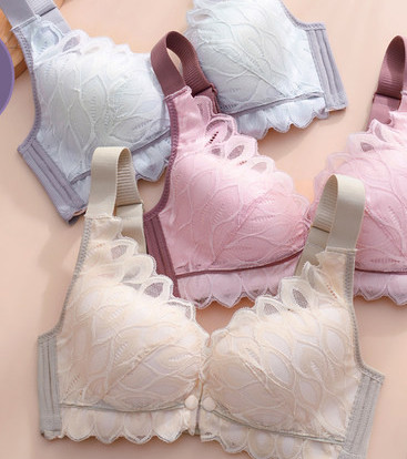 Mežģīņu krūšturis ar aizdari priekšpusē un aizmugurē, piemērots zīdīšanai