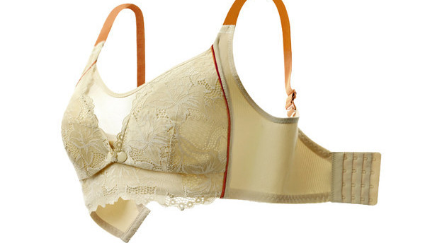 Mežģīņu krūšturis barošanai