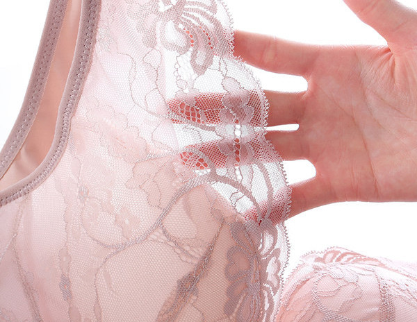 Mežģīņu krūšturis barošanai - komplektā pa 2