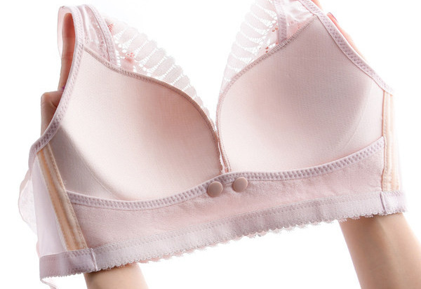 2 mežģīņu krūšturu komplekts