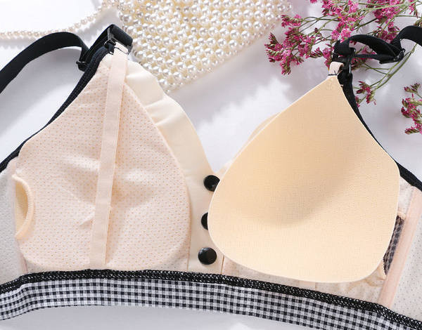 Moteriška liemenėlė su reguliuojamais petnešėlėmis - tinka maitinančioms mamoms