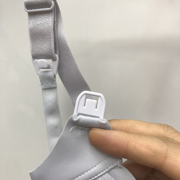 Māsu krūšturis ar aizdari priekšpusē un regulējamām lencēm