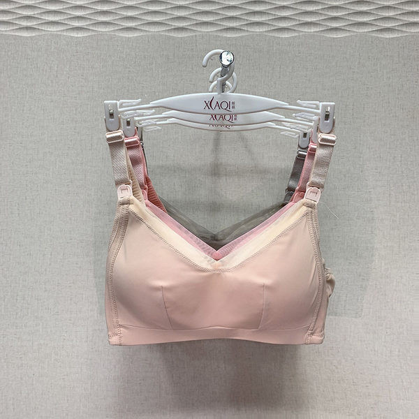 Vienkrāsains sieviešu krūšturis ar regulējamām lencēm