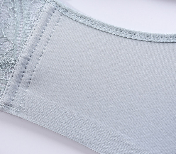 Sieviešu krūšturis barošanai ar mežģīnēm un aizdari priekšpusē - komplektā 2 gab