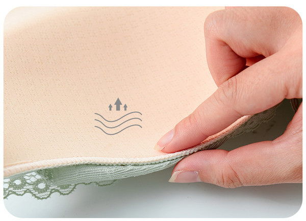 Sieviešu mežģīņu krūšturis ar platu siksnu barošanai