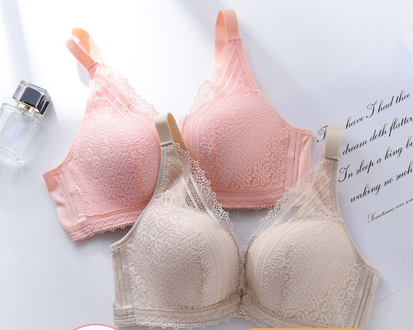 Mežģīņu krūšturis barošanai ar platām regulējamām lencēm