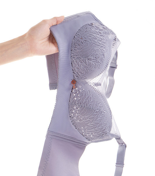 Mežģīņu krūšturis barošanai - komplekts no diviem