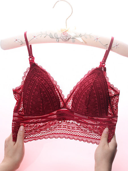 Intīma sieviešu apakšveļa grūtniecēm vai barojošām māmiņām