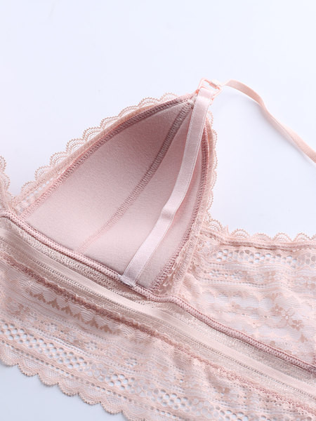 Intīma sieviešu apakšveļa grūtniecēm vai barojošām māmiņām