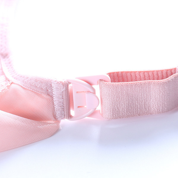 Krūšturis ar mežģīnēm - piemērots grūtniecēm un sievietēm, kas baro bērnu ar krūti