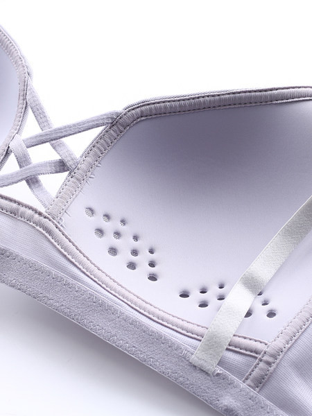 Elpojošs krūšturis ar regulējamām lencēm, kas piemērots zīdīšanai