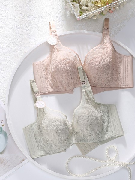 Sieviešu mežģīņu krūšturis ar mīkstu kausu - piemērots zīdīšanai