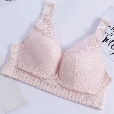 Mežģīņu krūšturis ar platu gumiju