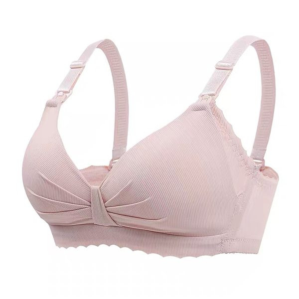 Čisti model ženskog grudnjaka za trudnice