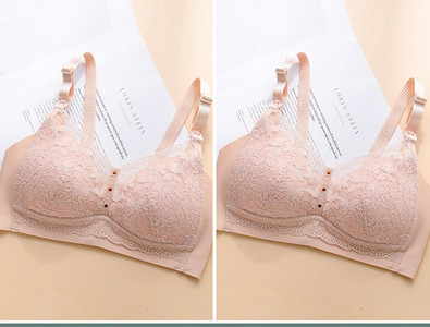 Komplektā 2 mežģīņu krūšturi