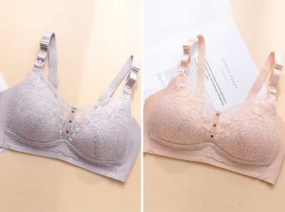 Komplektā 2 mežģīņu krūšturi