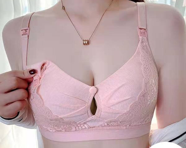 Kokvilnas krūšturis barošanai ar mežģīnēm