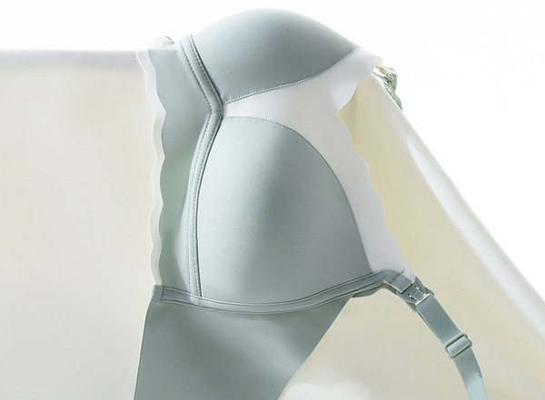 Plāns sieviešu krūšturis, kas piemērots grūtniecībai un zīdīšanas periodam